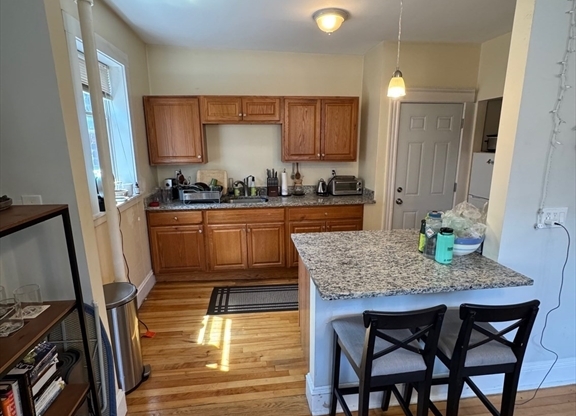 6 SHERBORN CT