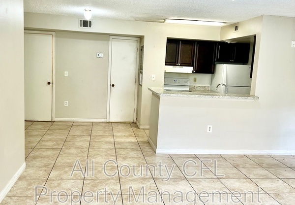 401 FOUNTAINHEAD CIR