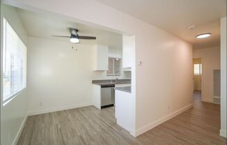 2 beds, 1 bath, 930 sqft, $3,590, Unit B