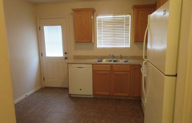 2 Bedroom 1 bath Twin Home in a Great Area
