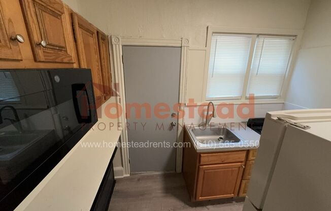 1 bed, 1 bath, $1,075, Unit 1st Floor