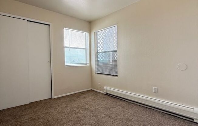 2 beds, 1 bath, 790 sqft, $950, Unit H202