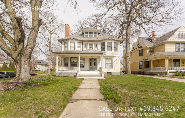 2274 ROBINWOOD AVE