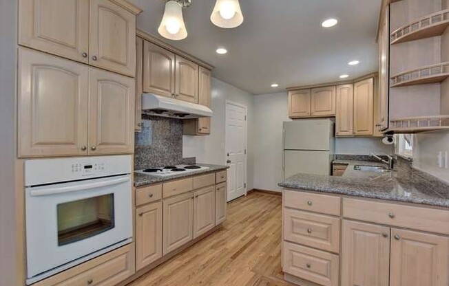 3 bed 2 bath home for rent in San Mateo