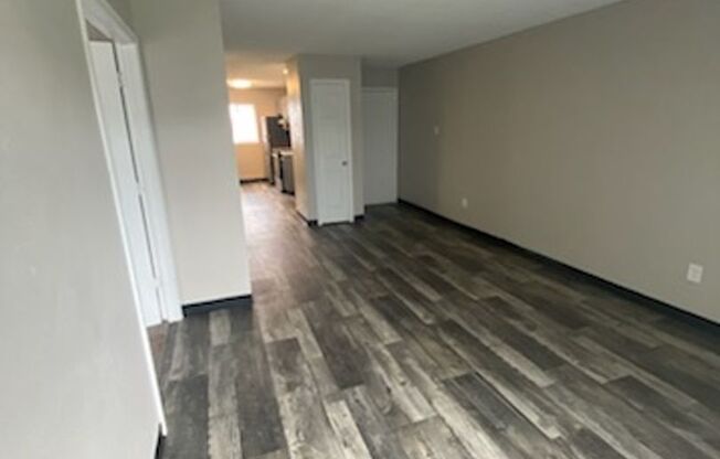 2 beds, 2 baths, 856 sqft, $920, Unit 2726-1210