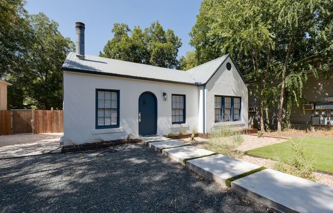403 E. 32nd St. - Amazing Remodeled 5X3 Home Walking Distance to UT!