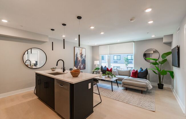 1 bed, 1 bath, 578 sqft, $1,625, Unit 203