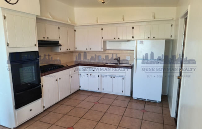 2 beds, 1 bath, 850 sqft, $2,850