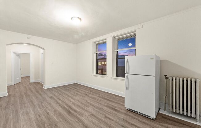 1 bed, 1 bath, 596 sqft, $1,595, Unit 102