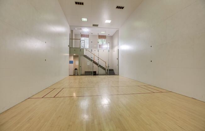 Basketball Court at Cascades Overlook, Sterling