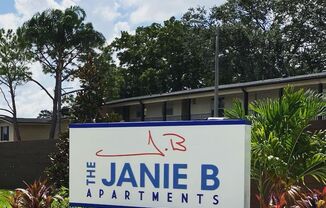 1 bed, 1 bath, 600 sqft, $1,350, Unit Unit 116