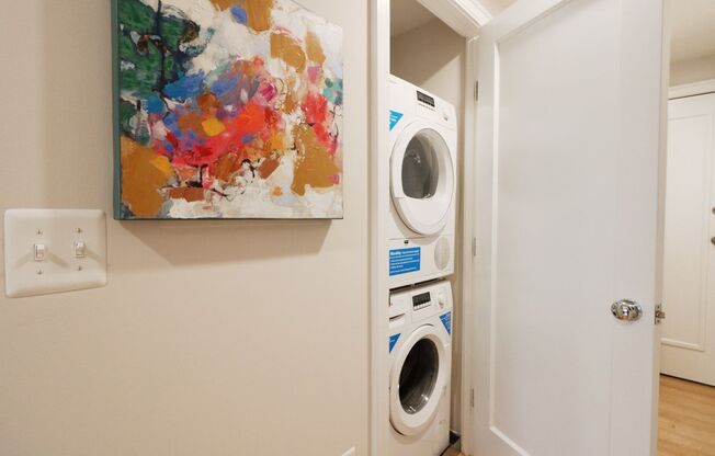 Studio, 1 bath, 433 sqft, $1,895, Unit 0109