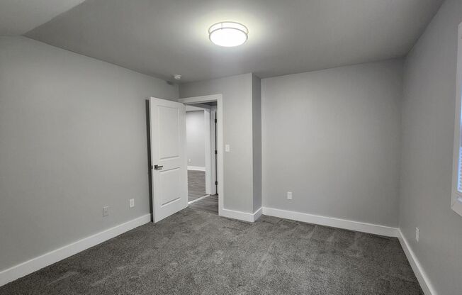 2 beds, 1 bath, 1,300 sqft, $2,395, Unit 225