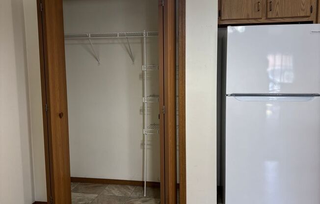 1 bed, 1 bath, $1,025, Unit 2401-05