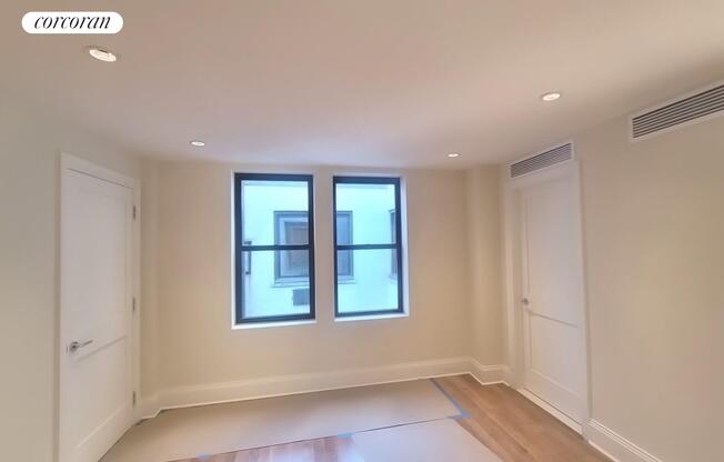 3 beds, 3 baths, $14,000, Unit PHD