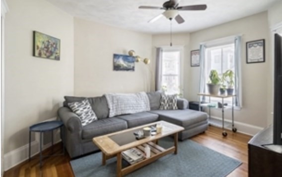 44 GREENLEAF AVE