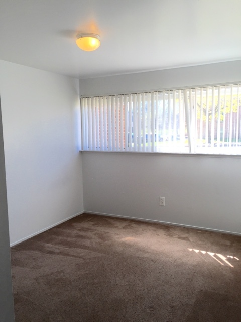 1 bed, 1 bath, 700 sqft, $1,095, Unit #101