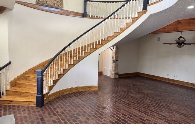 507 East 16th Street