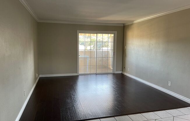 2 beds, 1 bath, 900 sqft, $2,350, Unit 25828-9