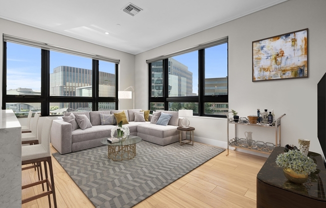 2 beds, 2 baths, 930 sqft, $4,400, Unit 402