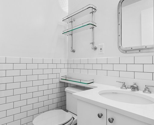 2 beds, 2 baths, $6,300, Unit 16D