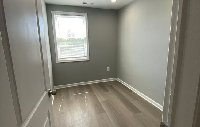3 BEDROOM TOWNHOME **VOUCHERS ONLY**