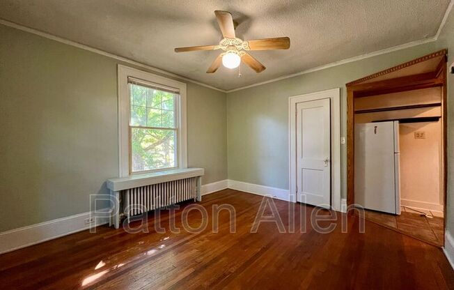 130 EDWIN PL
