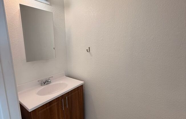 214 E. Hyde Park Blvd