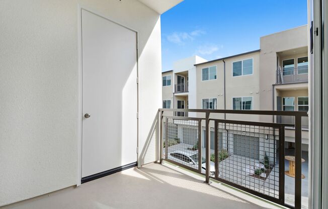 2 beds, 2 baths, $3,000, Unit UNIT 202