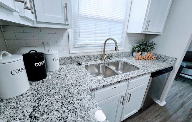2 beds, 1.5 baths, 1,056 sqft, $2,099, Unit T-018