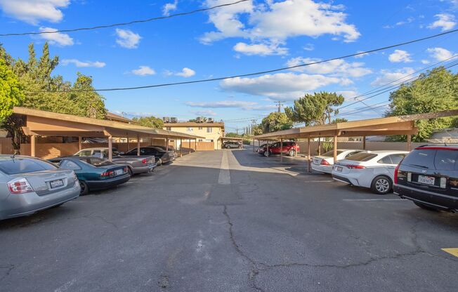 2 beds, 1 bath, 792 sqft, $1,350, Unit 82504