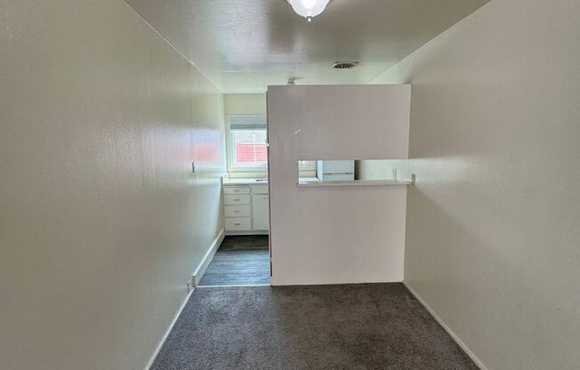 A fine one bedroom only one block from Telegraph Ave