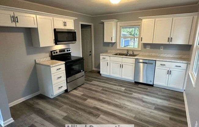 3 beds, 1 bath, $1,695