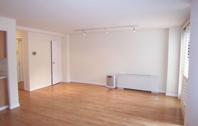 Centrally Located Dupont Circle at the Imperial House 1 Bedroom in the heart of it all!