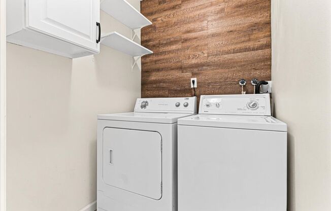 2 beds, 2 baths, $1,450, Unit # #B 105