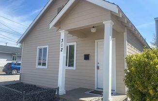 312 16th Street Sparks, NV 89431