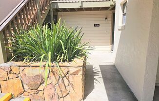 2 beds, 2 baths, $1,600