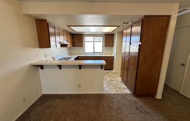 2 beds, 1.5 baths, $1,595, Unit 2