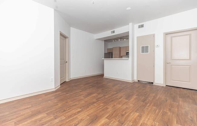 2 beds, 2 baths, 900 sqft, $1,283