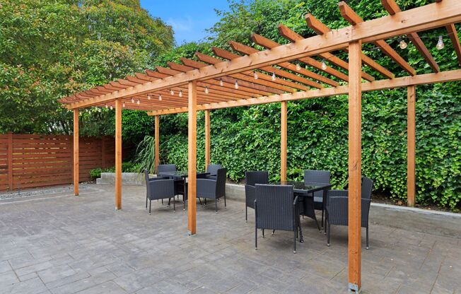 2 beds, 2 baths, 1,036 sqft, $2,595, Unit 3555 - 424