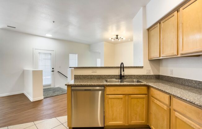 2 beds, 2 baths, 1,250 sqft, $1,695, Unit 209