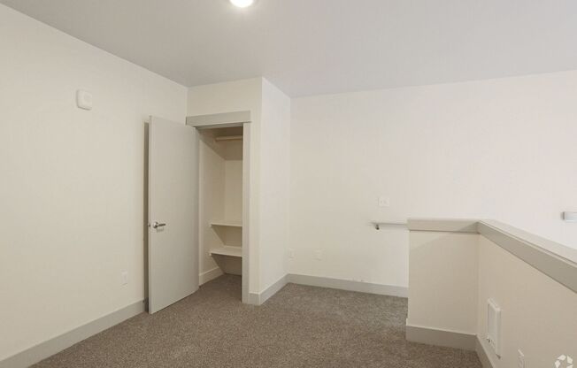 1 bed, 1 bath, 559 sqft, $1,599, Unit 105