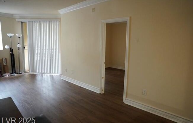 260 E Flamingo Road, Unit 106