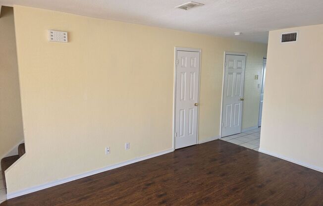 Charming 2 bedroom, 1.5 bathroom, 2 story townhouse for rent in Dade City!