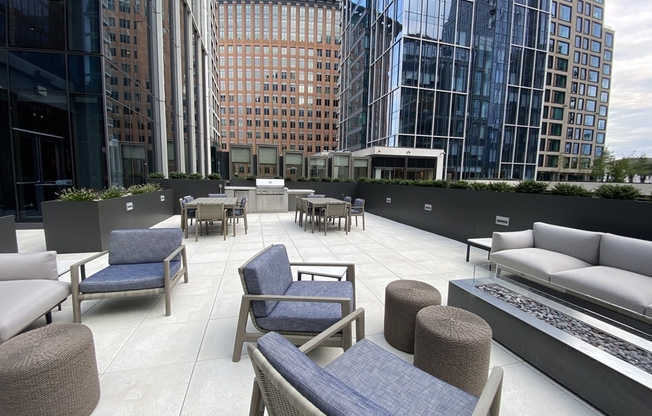 2 beds, 2.5 baths, 1,611 sqft, $14,900, Unit 2201