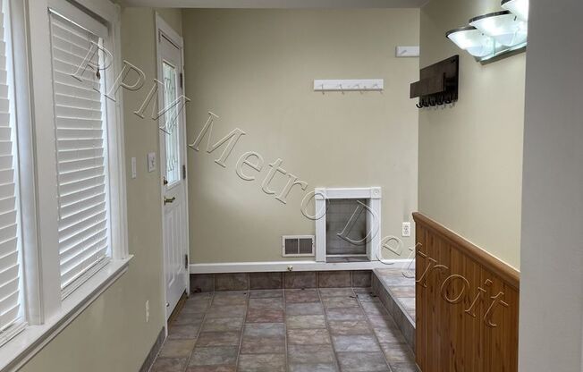 SPACIOUS RANCH in ROCHESTER HILLS