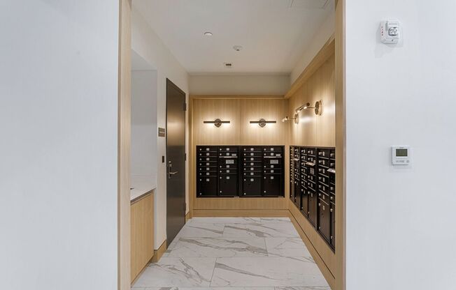 1 bed, 1 bath, 636 sqft, $2,425, Unit T-03