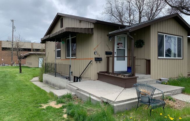 1510 AVE E