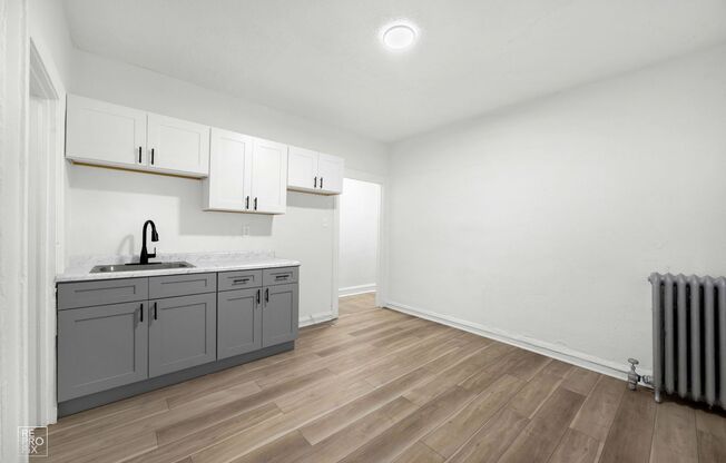 7801 S Essex