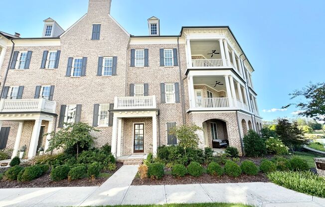 Rent Unfurnished or Fully Furnished - 4 Bedroom Townhome with Lake Views in Westhaven